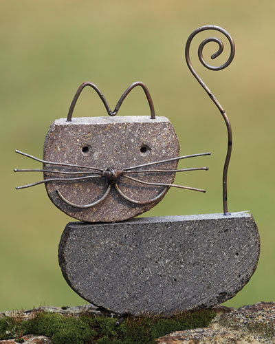 CAT RIVER STONE GARDEN STATUE